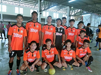 วันที่ 26-29 พฤษภาคม 2561
นักกีฬาฟุตซอลตัวแทนนักศึกษาวิทยาลัยโลจิสติกส์และซัพพลายเชน
มรภ.สวนสุนันทา ศูนย์ระนอง
เข้าร่วมแข่งขันกีฬาต่อต้านภัยยาเสพติด ณ
โรงยิมองค์การบริหารส่วนจังหวัดระนอง