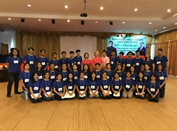 นักศึกษาสาขาวิชาการจัดการโลจิสติกส์
หลักสูตรนานาชาติ
วิทยาลัยโลจิสติกส์และซัพพลายเชน
มรภ.สวนสุนันทา เข้าร่วมโครงการ ILPC
ENGLISH CAMP 5 ซึ่งจัดโดย
สถาบันสร้างสรรค์และส่งเสริมการเรียนรู้ตลอดชีวิต
(สสสร.) ณ โรงแรมแคปปิตอล เจ แอท เขาใหญ่