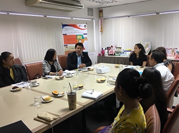 คณาจารย์สาขาวิชาการจัดการธุรกิจค้าปลีก.
วิทยาลัยโลจิสติกส์และซัพพลายเชน
มหาวิทยาลัยราชภัฏสวนสุนันทา
ร่วมประชุมกับบริษัทโอซี.ซี. จำกัด
(มหาชน)
ในการจัดเตรียมโครงการประกวดการแข่งขันทางด้านซัพพลายเชนระดับประเทศ
ในวันที่ 20 กรกฏาคม 2561