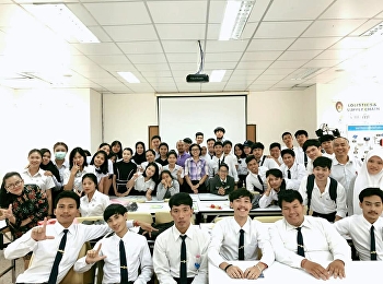 วันที่19 ก.ย.2561
ขอขอบคุณสำนักงานพลังงานจังหวัดระนองที่มามอบความรู้ให้แก่นักศึกษาสาขาการจัดการโลจิส
ติกส์ ด้านGreen Logistics ,พลังงานทดแทน
ชี้แนะแนวทางลดการใช้พลังงานประหยัดไฟ
พร้อมนำอุปกรณ์สาธิตการประหยัดพลังงานมาให้นักศึกษาได้เรียนรู้และทดลองปฎิบัติ