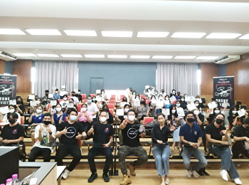 What do you do on vacation? If you are
free, try to come to camp with us...
.....it has started!!! Our first camp
