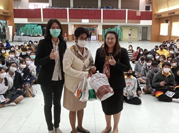 การประชาสัมพันธ์และแนะแนวนักเรียนมัธยมศึกษาปีที่
6 โรงเรียนอ่างทองปัทมโรจน์