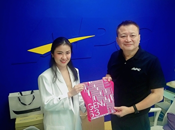 ผศ.ดร.ฉัตรรัตน์ โหตระไวศยะ
คณบดีวิทยาลัยโลจิสติกส์และซัพพลายเชน
ประชุมหารือ กับ คุณชัยยงค์ เทียนวุฒิชัย
กรรมการผู้จัดการ บริษัท เอพีซี
โลจิสติกส์(ไทย) จำกัด
ด้านความร่วมมือเกี่ยวกับการผลิตบุคลากร
ด้านโลจิสติกส์
และยกระระดับทักษะนักศึกษาให้สอดคล้องกับความต