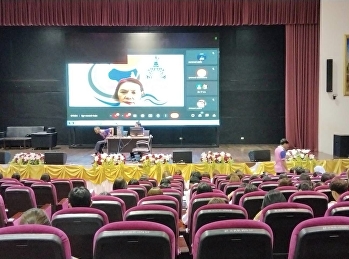 2 July 2024 Asst. Prof.Dr. Natpatsaya
Setthachotsombut Deputy Dean for
Academic Affairs College of Logistics
and Supply Chain chaired the activity to
introduce student registration. For new
students in online and onsite formats,